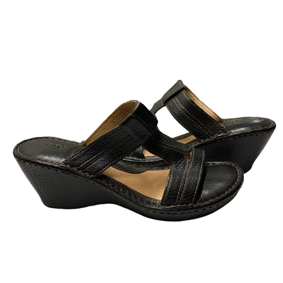 Born Shoes - Born dark brown leather wedge sandals size 8